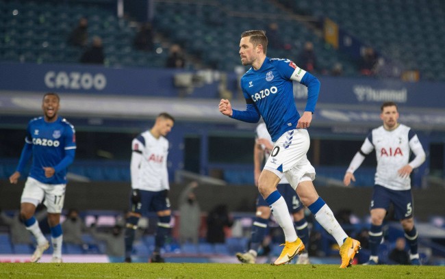 满了期待 满了期待