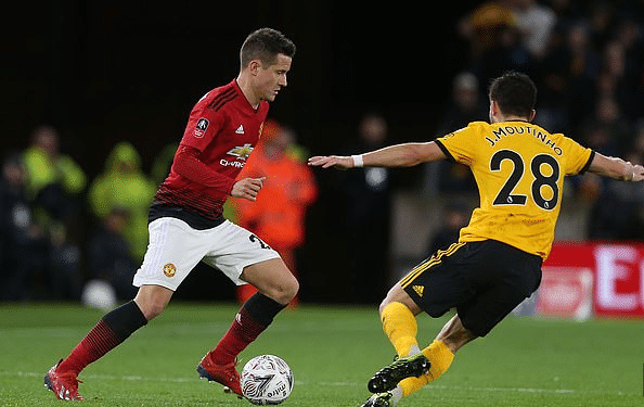 打入两球 打入两球