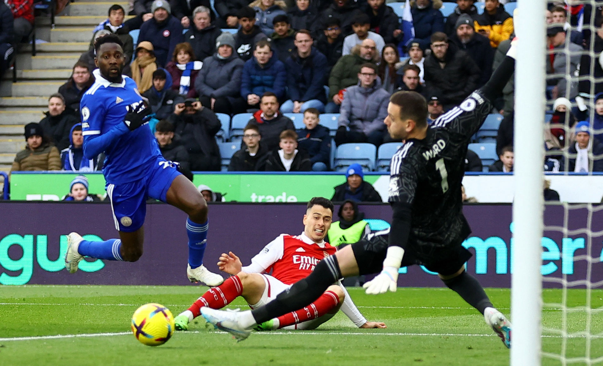 队正在积极 队正在积极